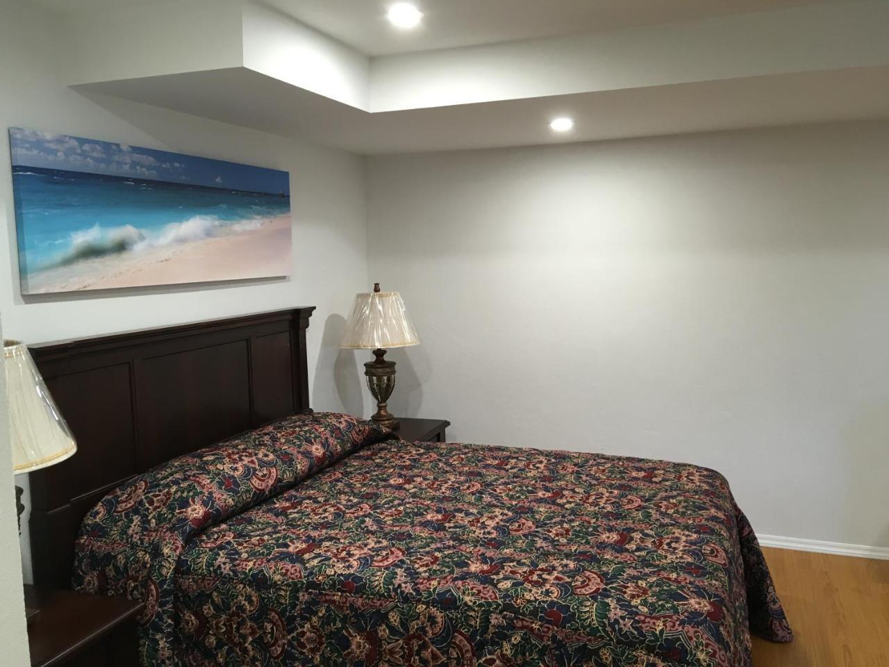 Windsong Guest Apartments Pembroke ภายนอก รูปภาพ