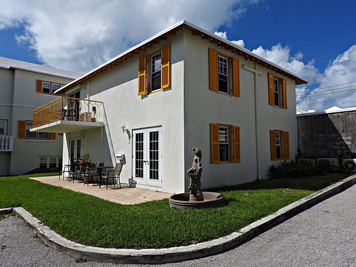 Windsong Guest Apartments Pembroke ภายนอก รูปภาพ