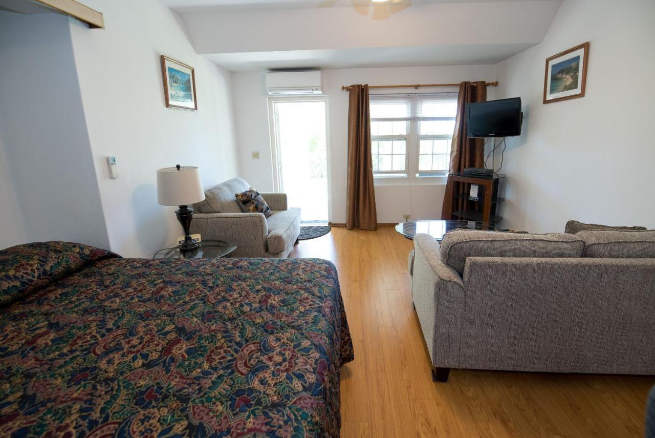 Windsong Guest Apartments Pembroke ภายนอก รูปภาพ