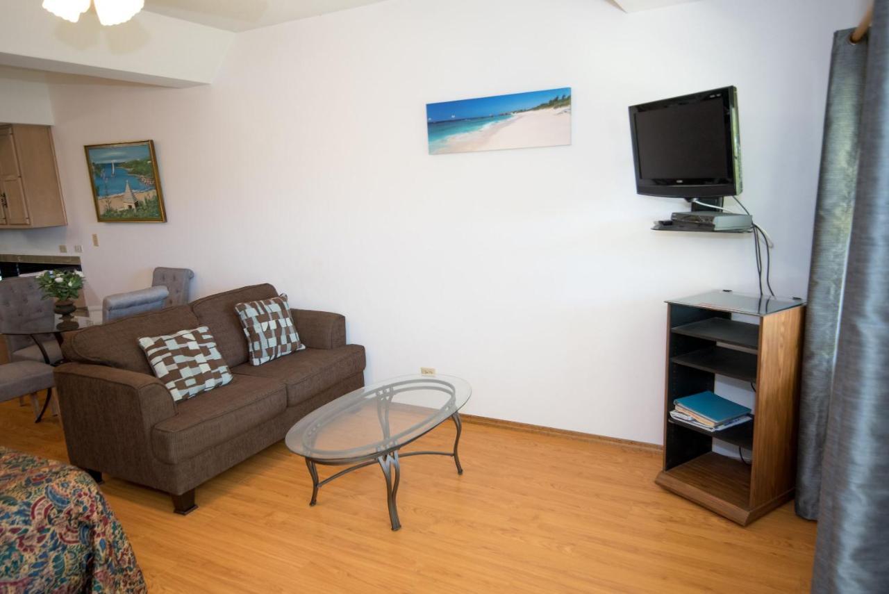 Windsong Guest Apartments Pembroke ภายนอก รูปภาพ